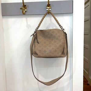 Louis Vuitton Mahina Crossbody and wallet .